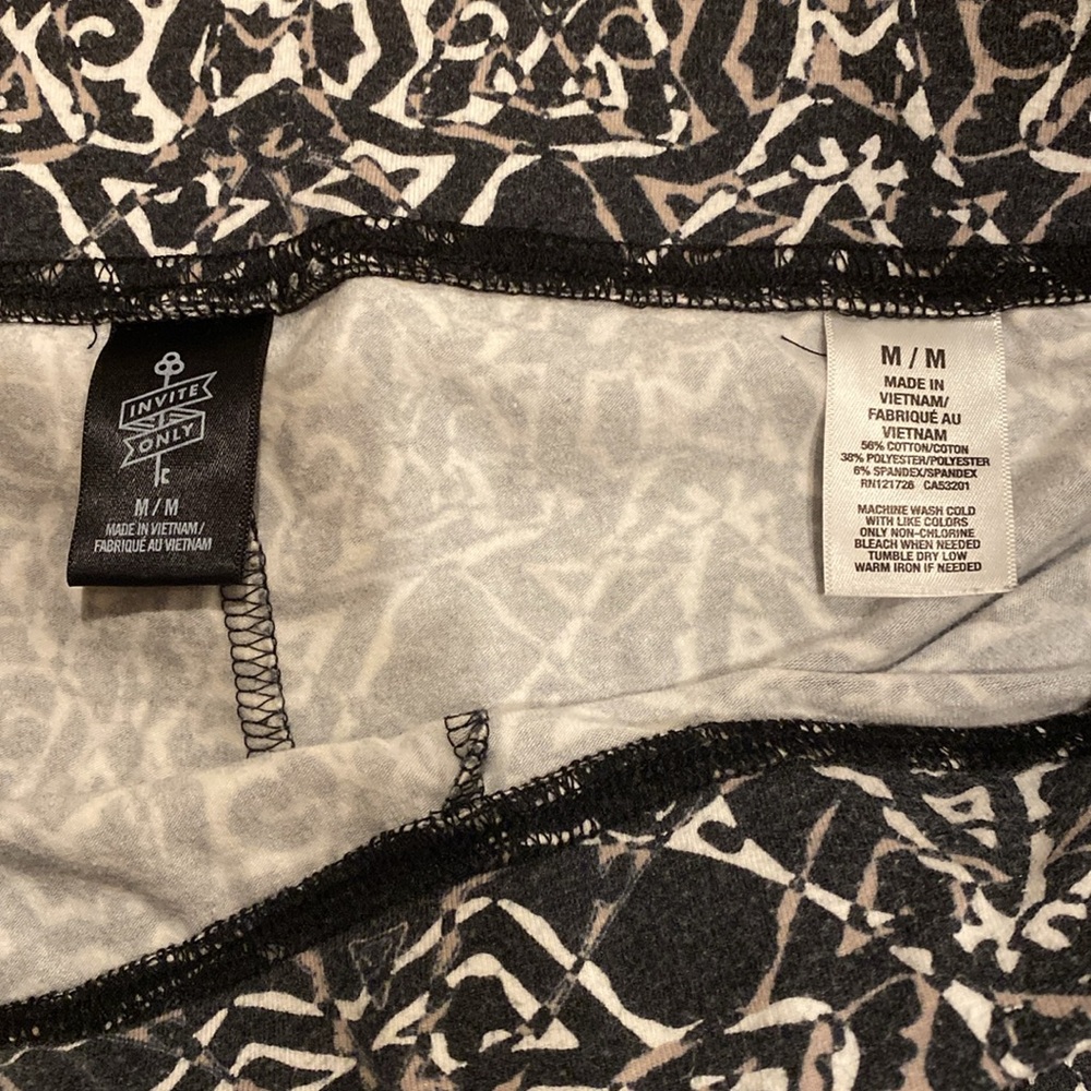 Invite Only pants - M - Picture 4 of 4